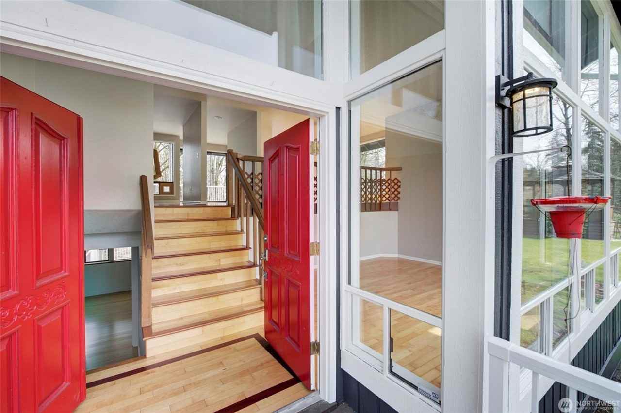 17355 Ne 17th Pl - Photo 2 of 25