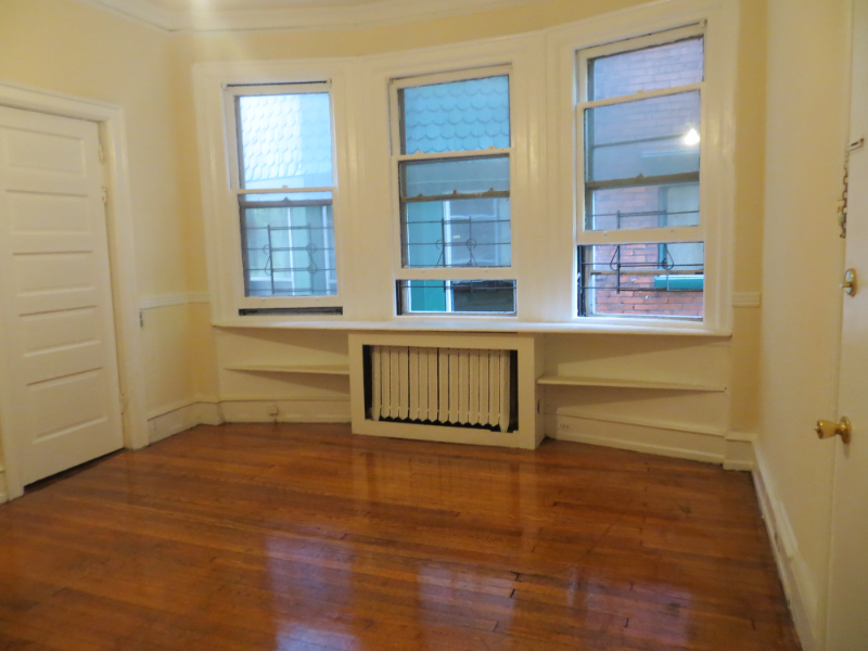 328 S 43rd St #1RR - Photo 5 of 8