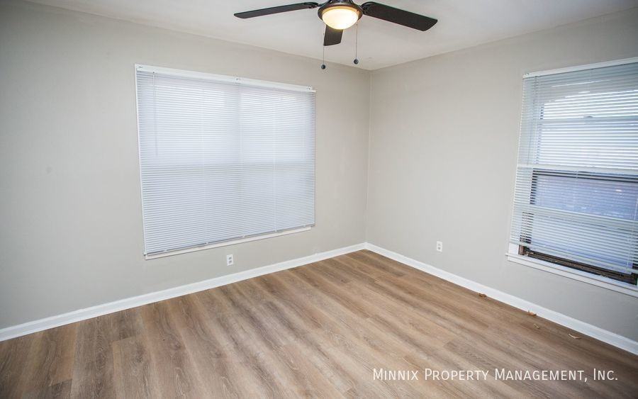 1923 67th St - Photo 7 of 32