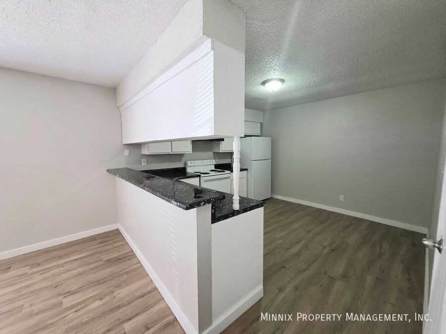 3007 W Louisiana Ave #13 - Photo 4 of 13