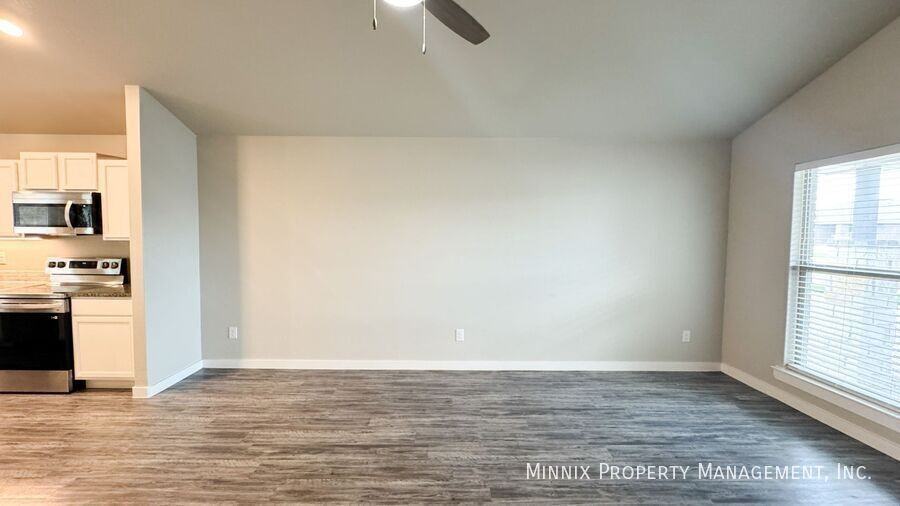 3219 Abbeville Ave - Photo 6 of 29