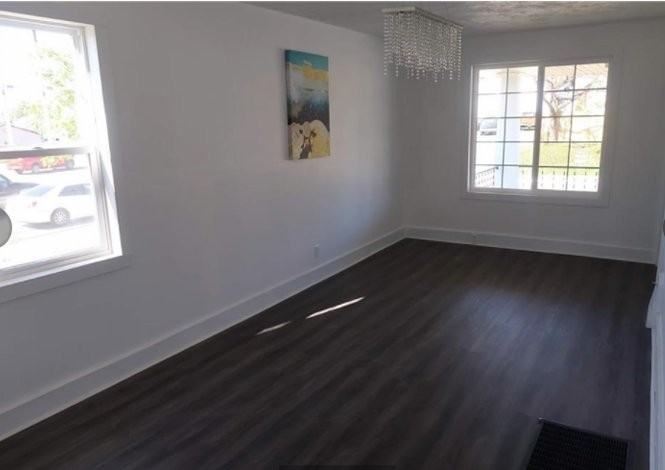 2010 Maplegrove Ave #2010 - Photo 2 of 16