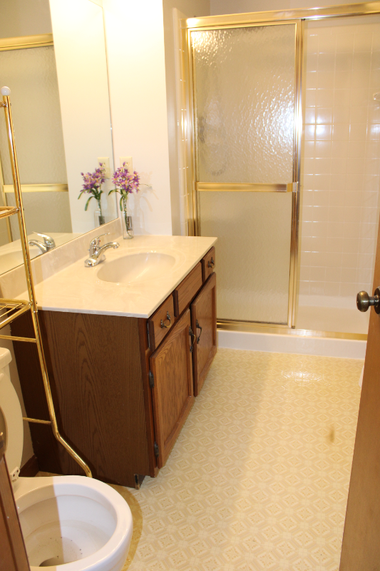 438 Larkspur Ct - Photo 3 of 16