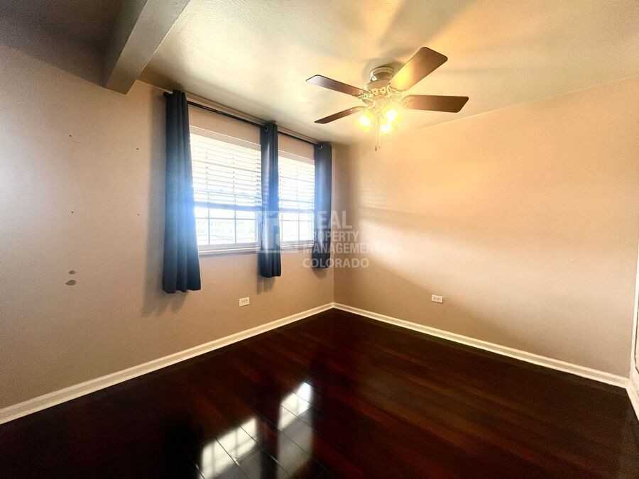 2260 S Valley Hwy #3 - Photo 3 of 8