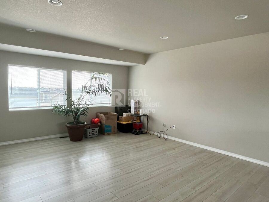 4424 Samaritan Loop - Photo 2 of 15