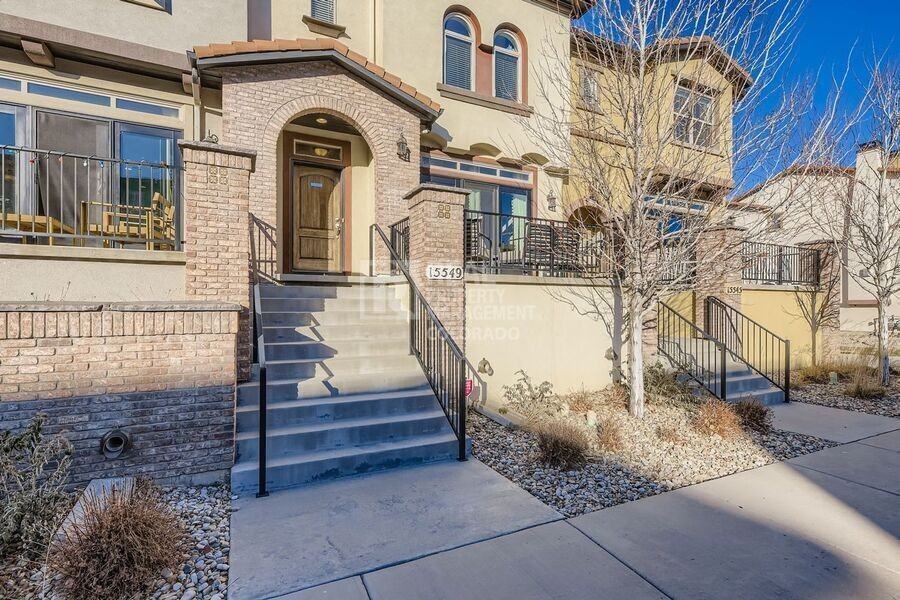 15549 W Washburn Ave - Photo 3 of 29