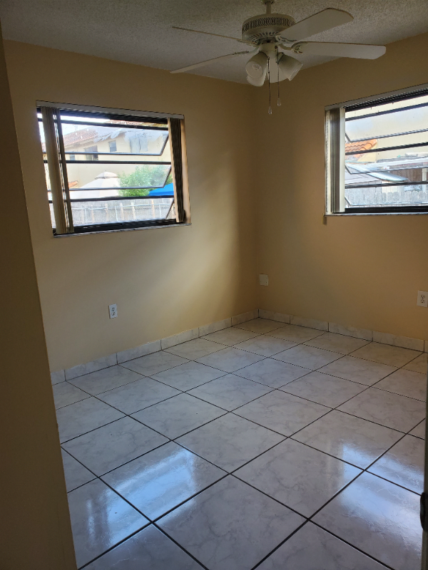 43 St West #43ST - Photo 7 of 16