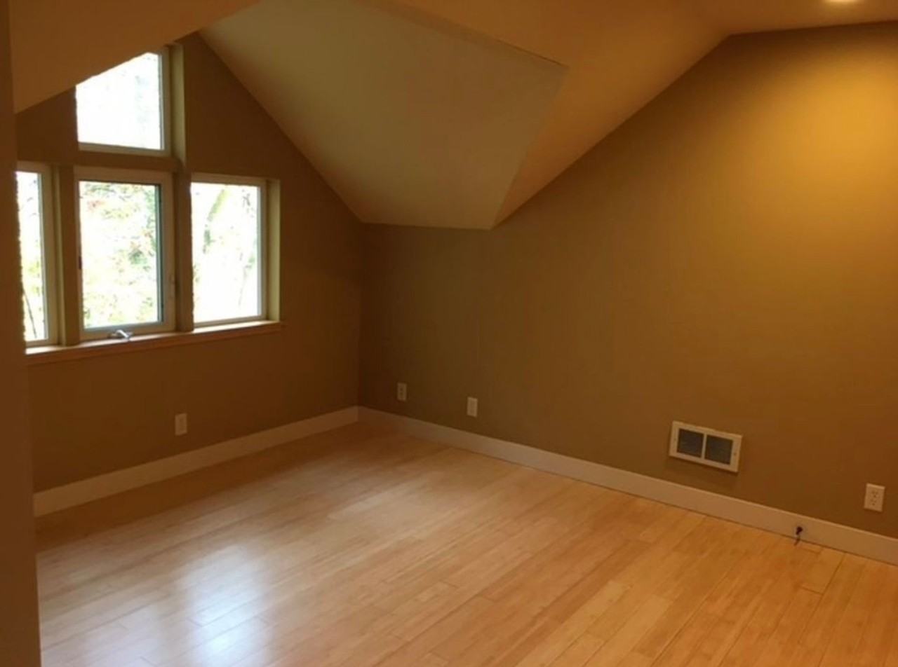 111 Marlboro Ln - Photo 5 of 6