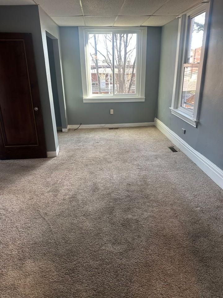 208 Mckinley St - Photo 5 of 9