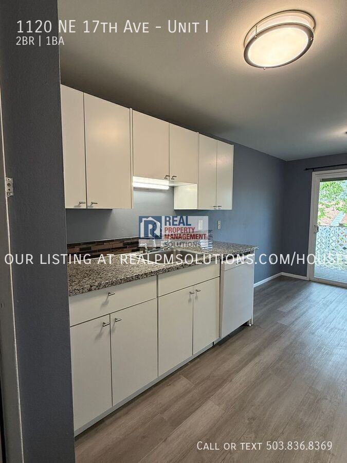1120 Ne 17th Ave #I - Photo 4 of 33