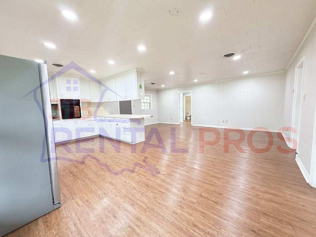 1608 W Kentucky Ave - Photo 6 of 36