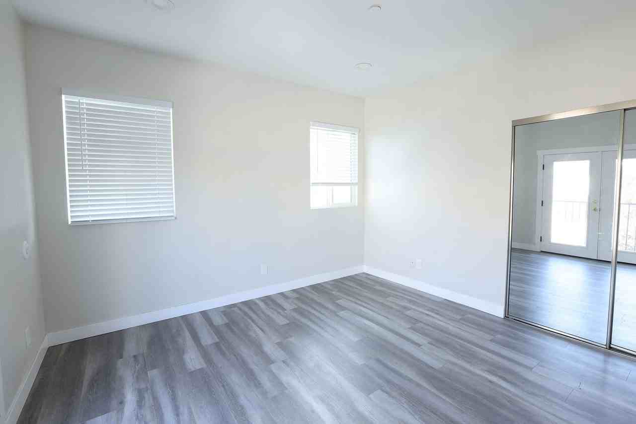 3921 Wisconsin St - Photo 6 of 17