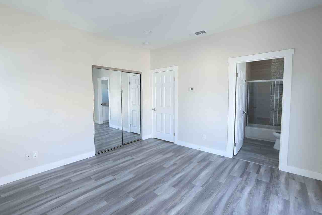 3921 Wisconsin St - Photo 7 of 17