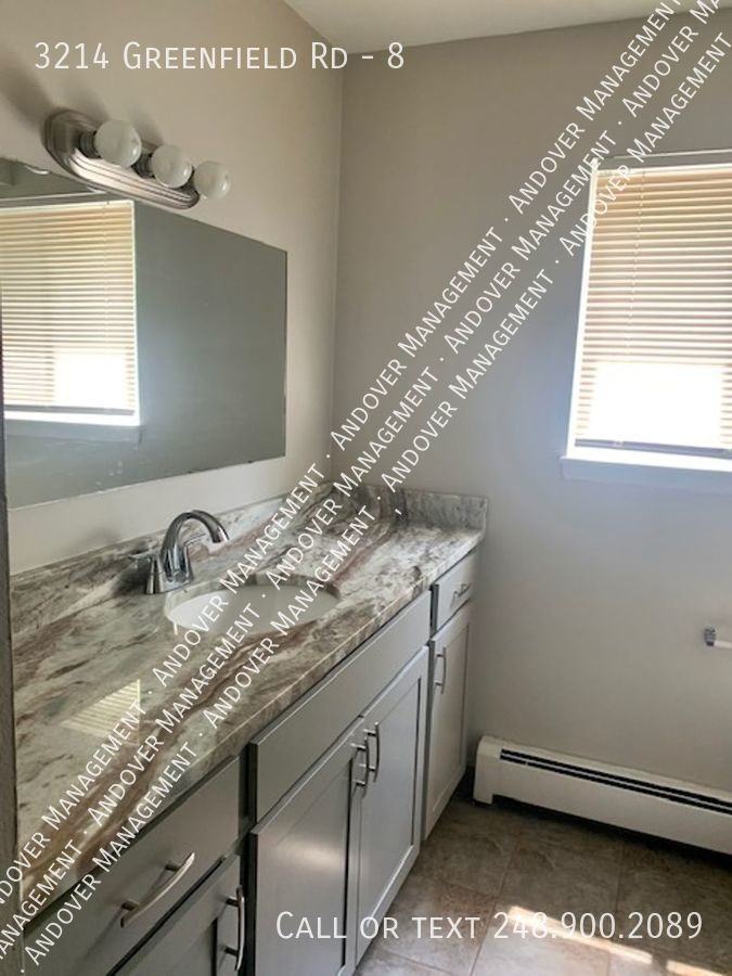 3214 Greenfield Rd #8 - Photo 6 of 8