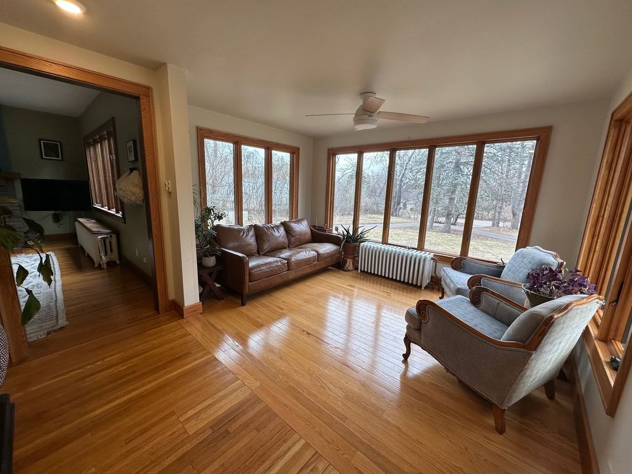 1787 Lexington Ave S - Photo 4 of 33