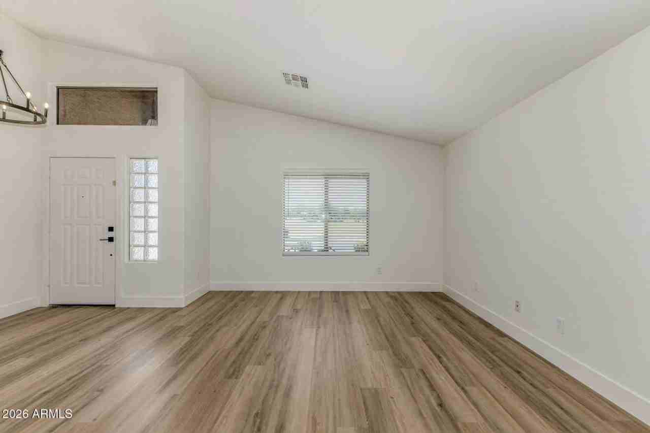 28789 N Broken Shale Dr - Photo 6 of 32