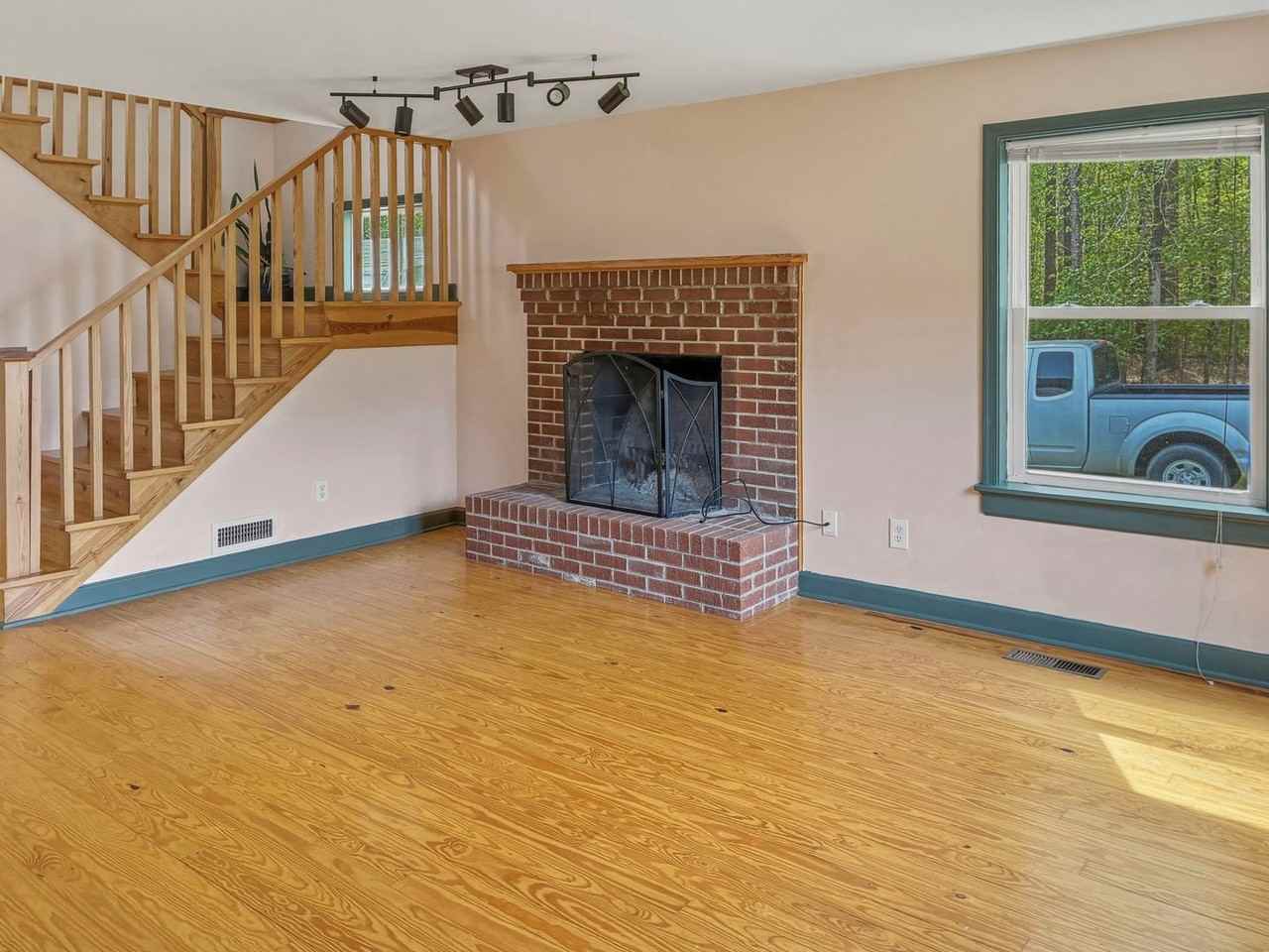 8255 Varina Rd - Photo 3 of 21