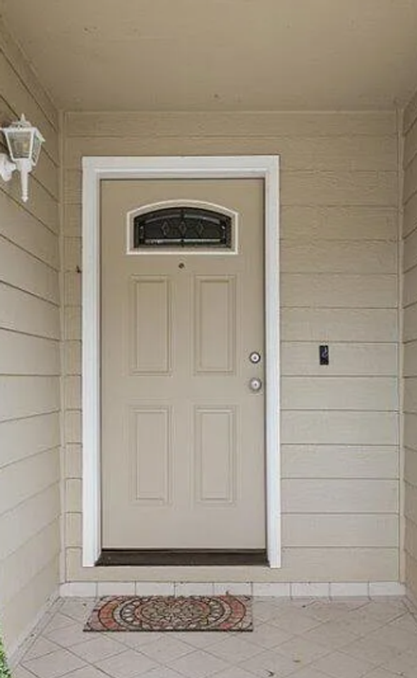 1716 Gardendale Ln - Photo 2 of 12