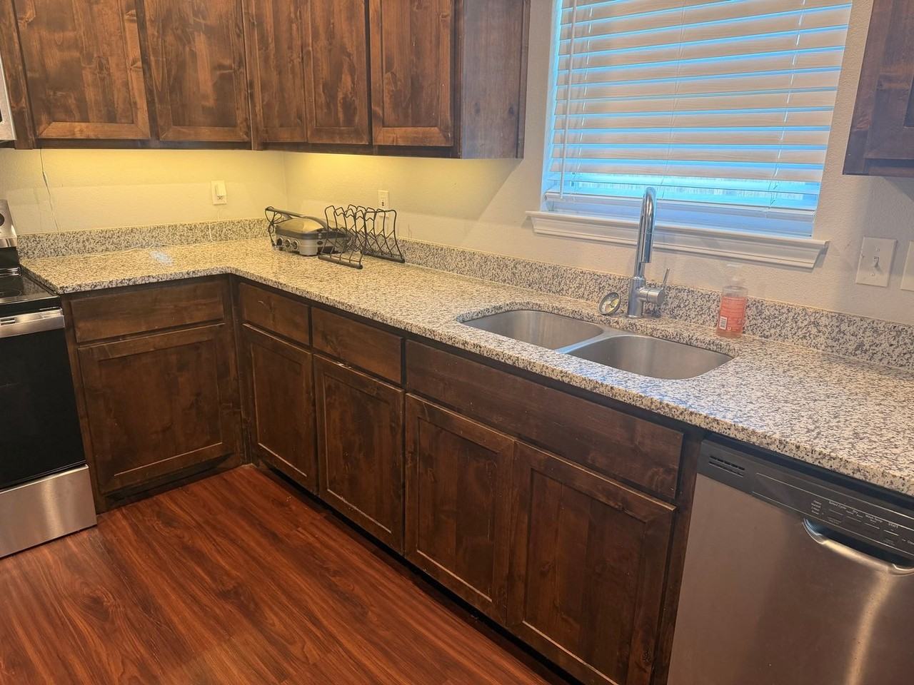 1002 Westgate Ave - Photo 6 of 23