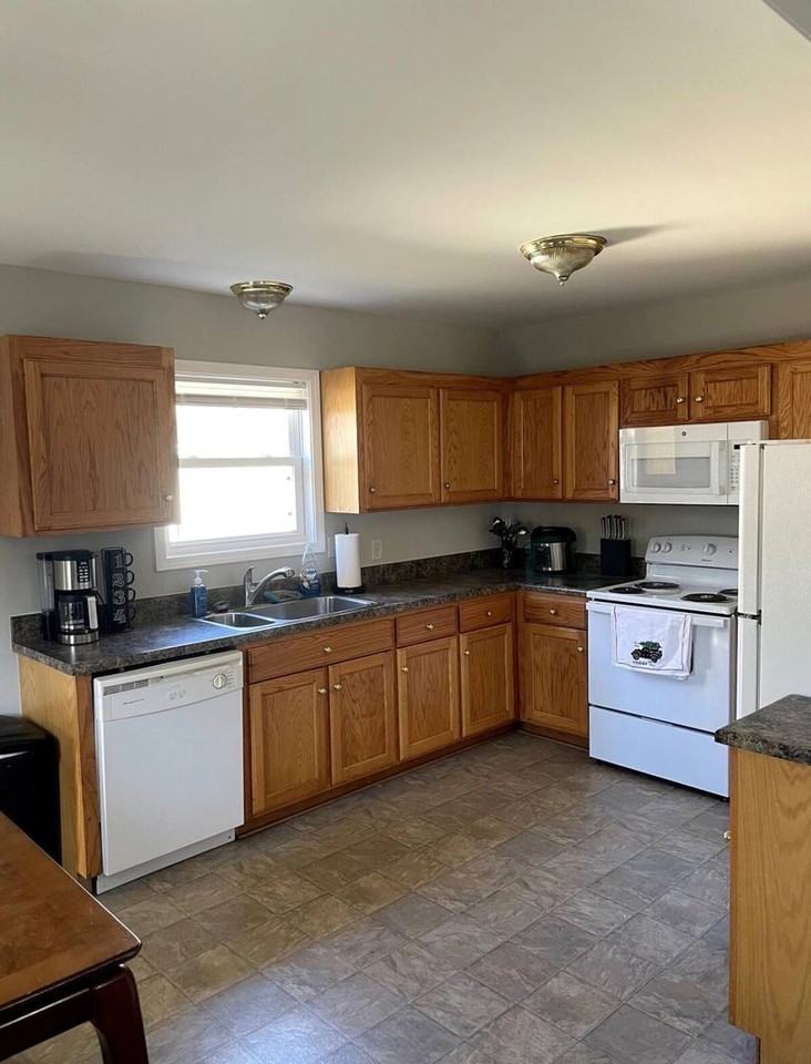 227 Stephens Rd - Photo 4 of 13