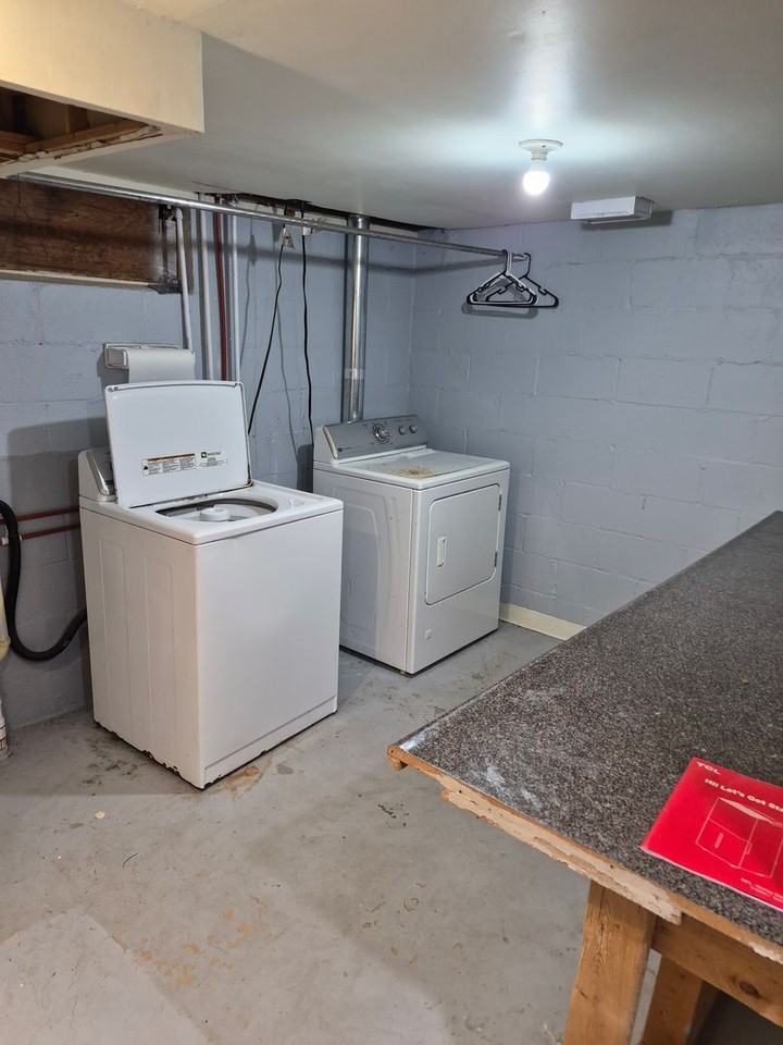 4636 Wakefield Ave Ne - Photo 6 of 19