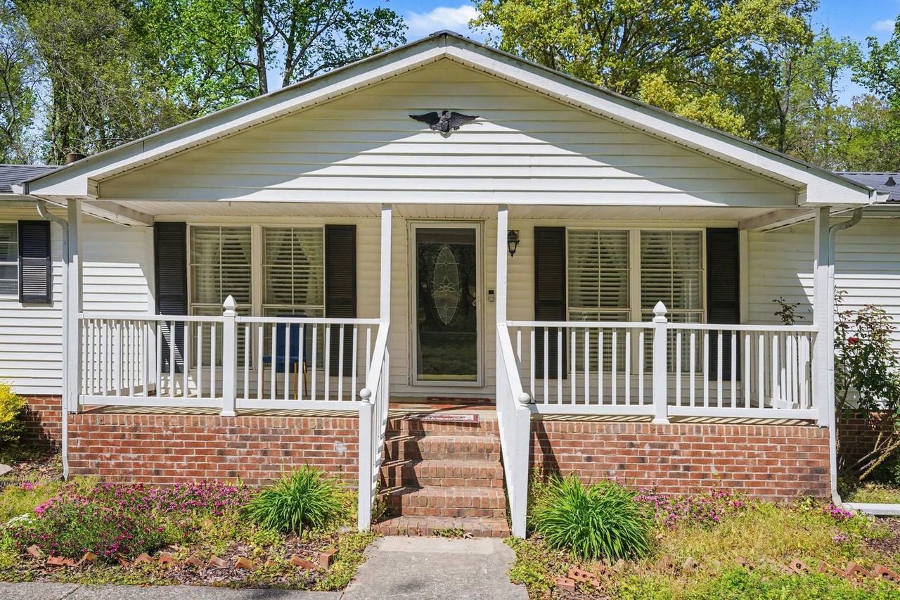 4705 Pearl Rd - Photo 4 of 26