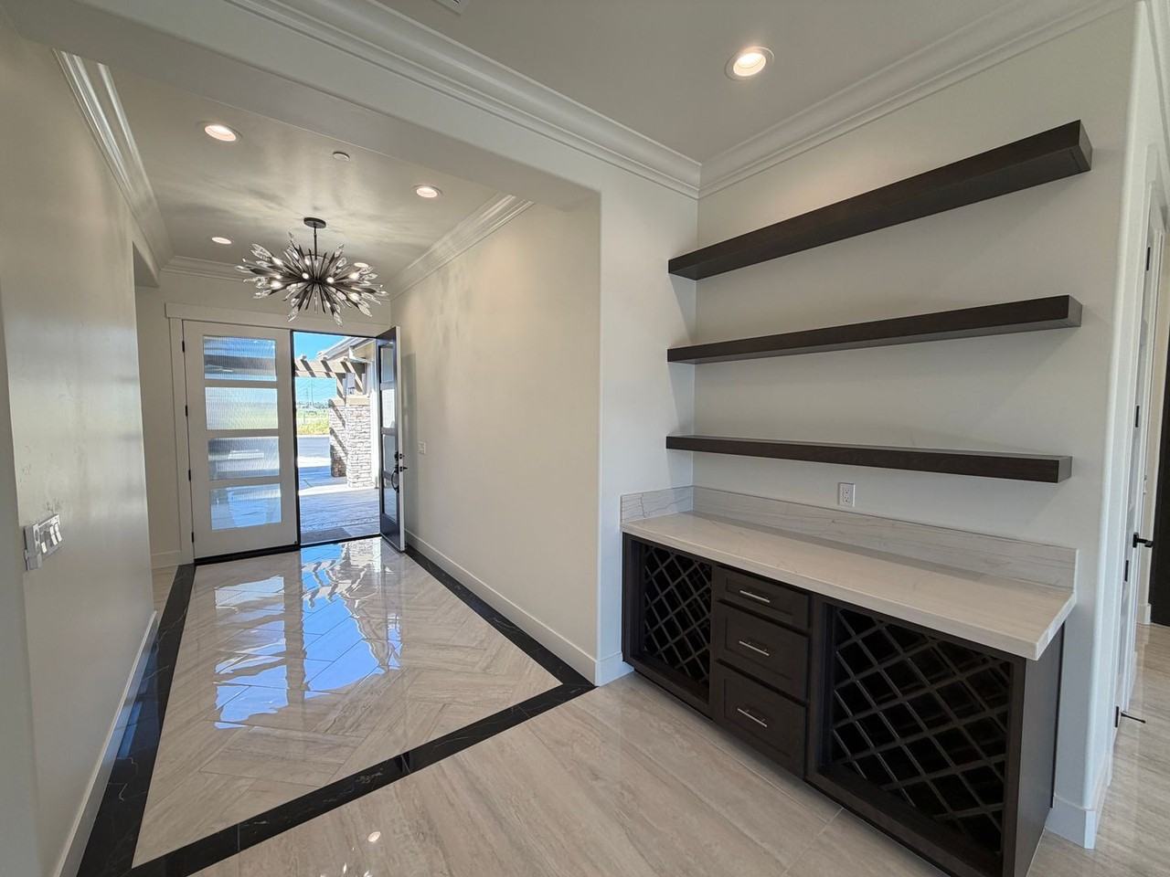 9316 Cruz Ct - Photo 6 of 50