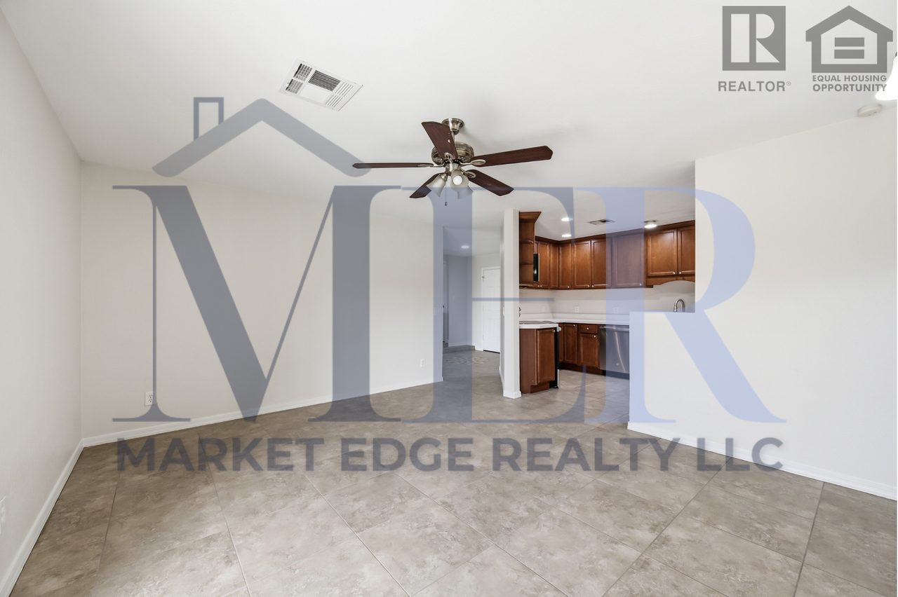 3806 W Sahuaro Dr - Photo 7 of 38