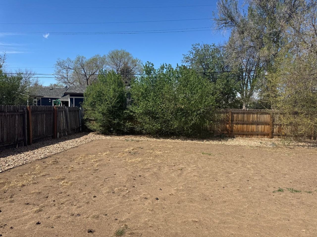 2405 11th Ave - Photo 7 of 8