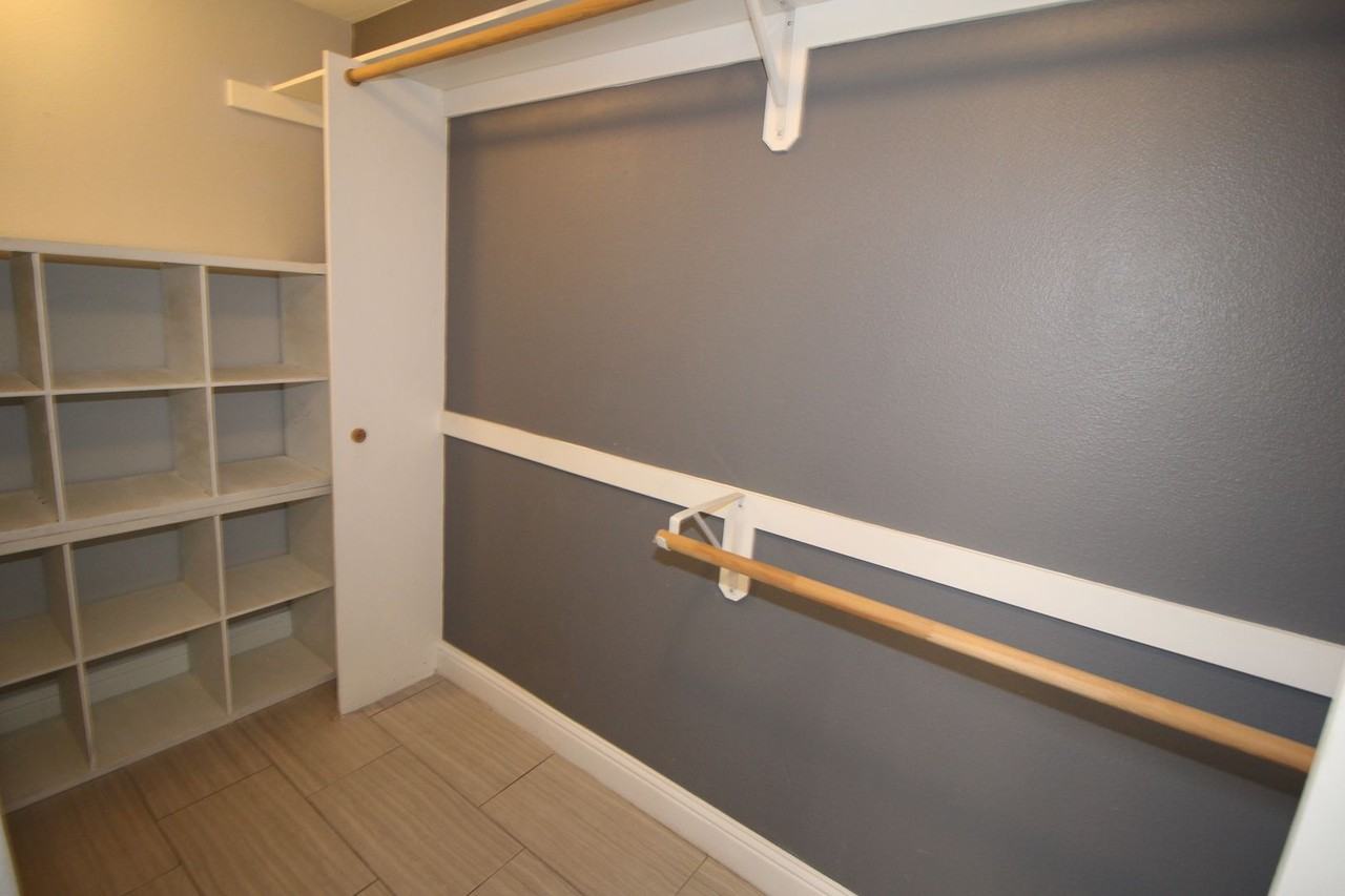 1836 E Solar - Photo 2 of 17