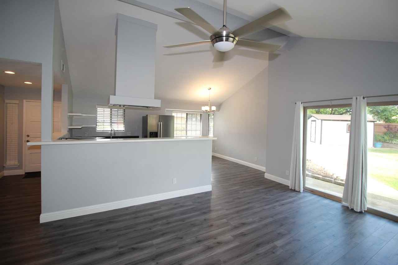 1836 E Solar - Photo 5 of 17