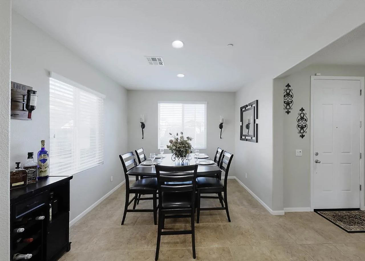 5421 Tejon Ridge Ct - Photo 6 of 21