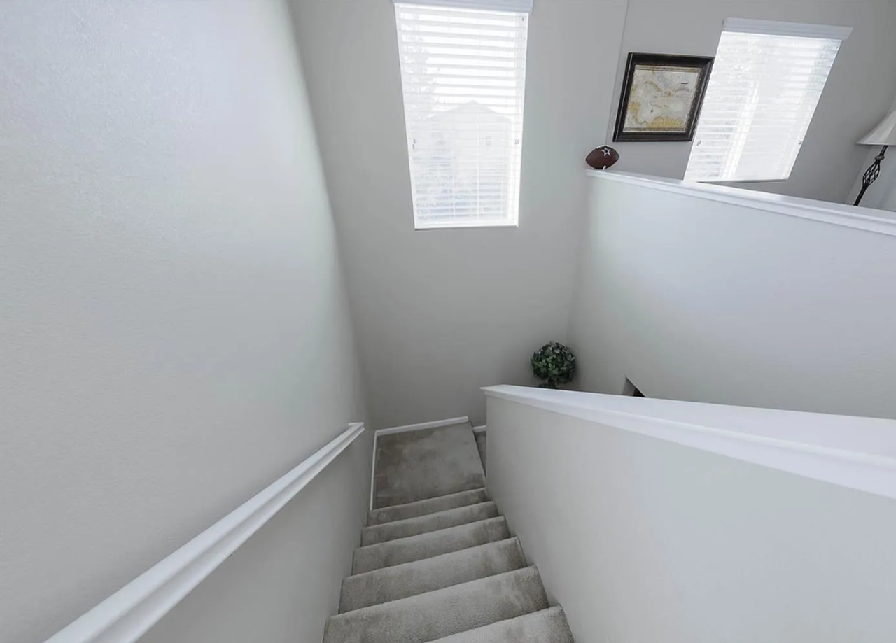 5421 Tejon Ridge Ct - Photo 7 of 28