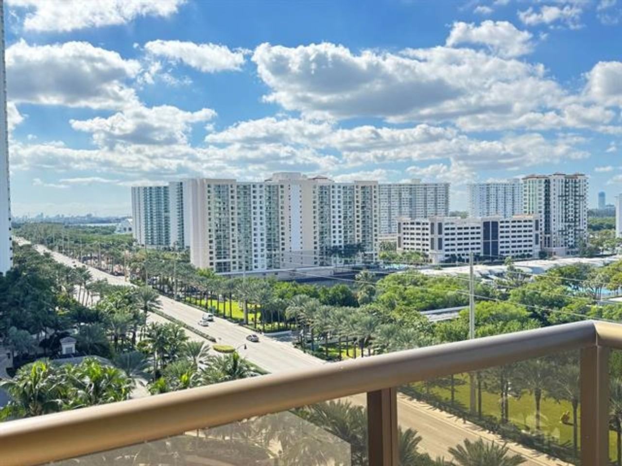 16275 16275 Collins Avenue Ave appt #1004 - Photo 3 of 30