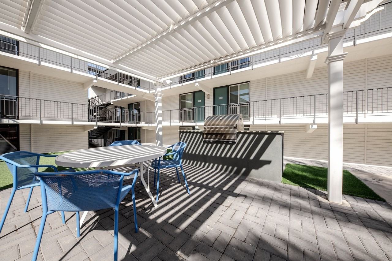 Spectra Midtown - Photo 4 of 14