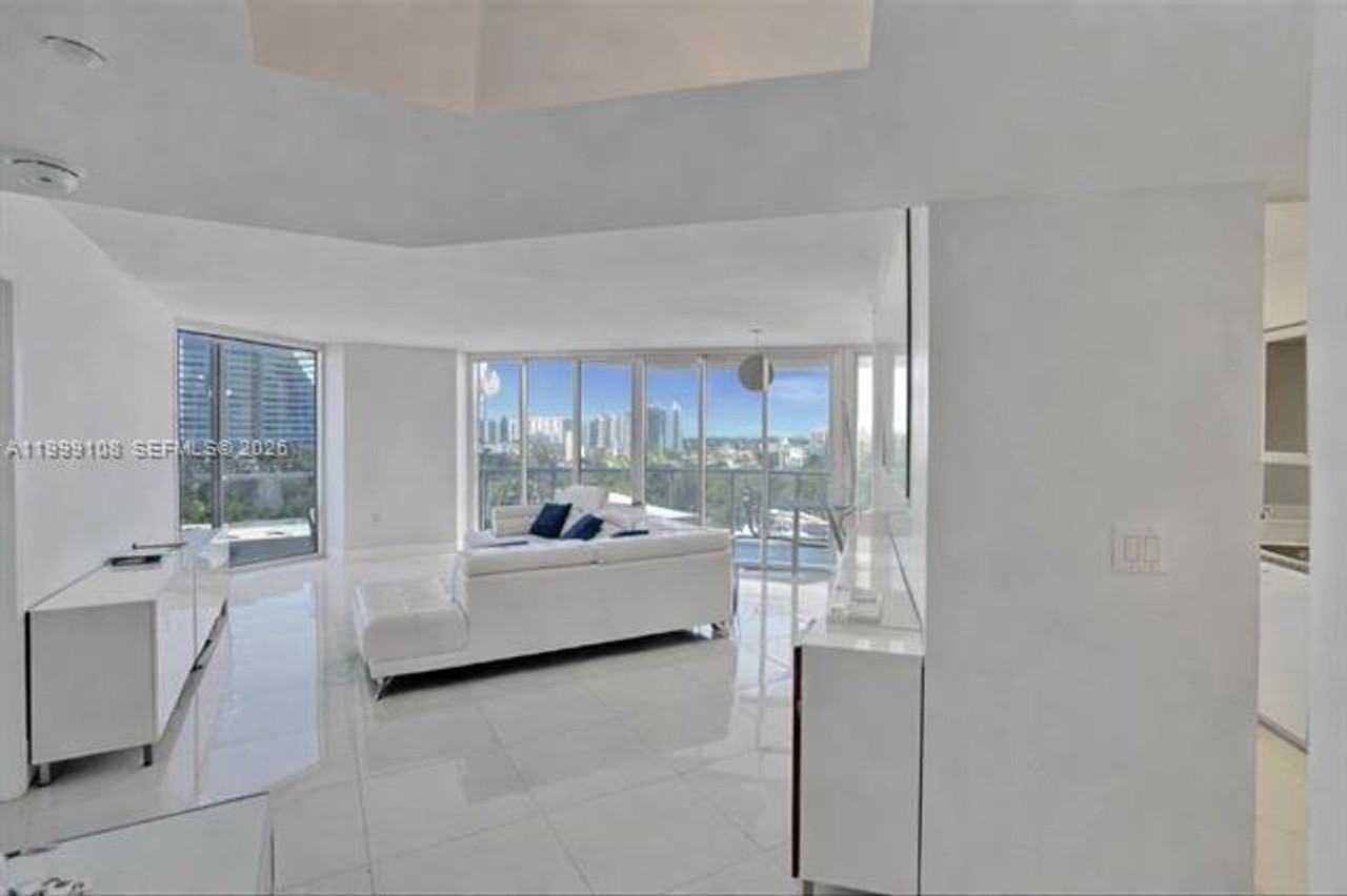 7330 Ocean Ter #8C - Photo 2 of 37