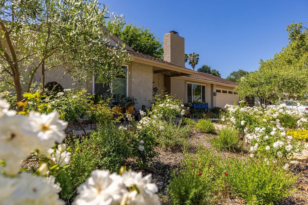 1113 Sunnyglenn Ave - Photo 3 of 22