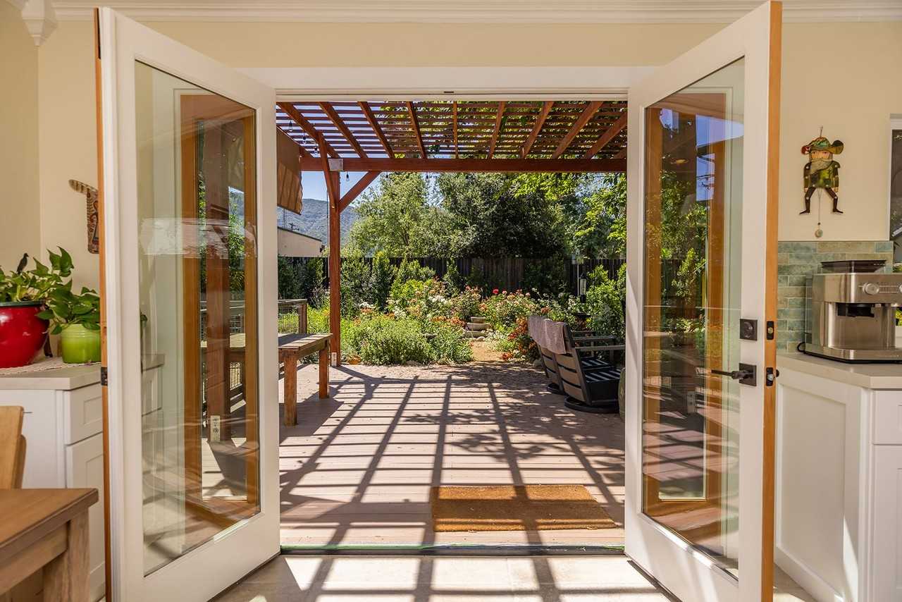 1113 Sunnyglenn Ave - Photo 6 of 22