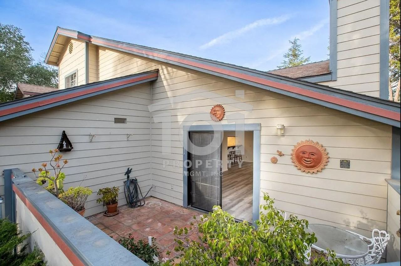 5357 Traci Dr - Photo 6 of 24