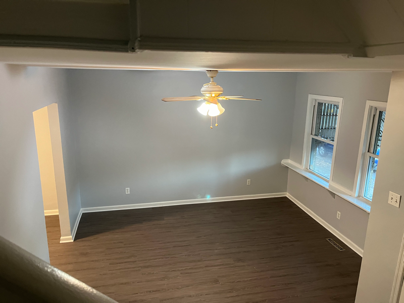 1406 Morton Ave - Photo 2 of 8