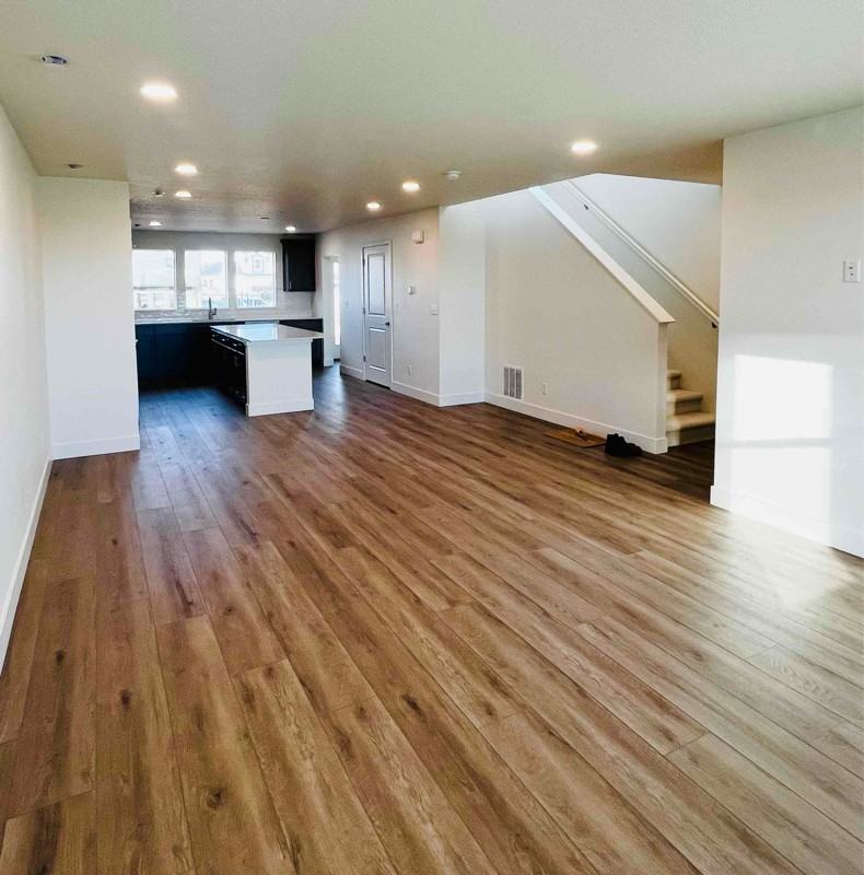 3210 Sykes Dr - Photo 3 of 21