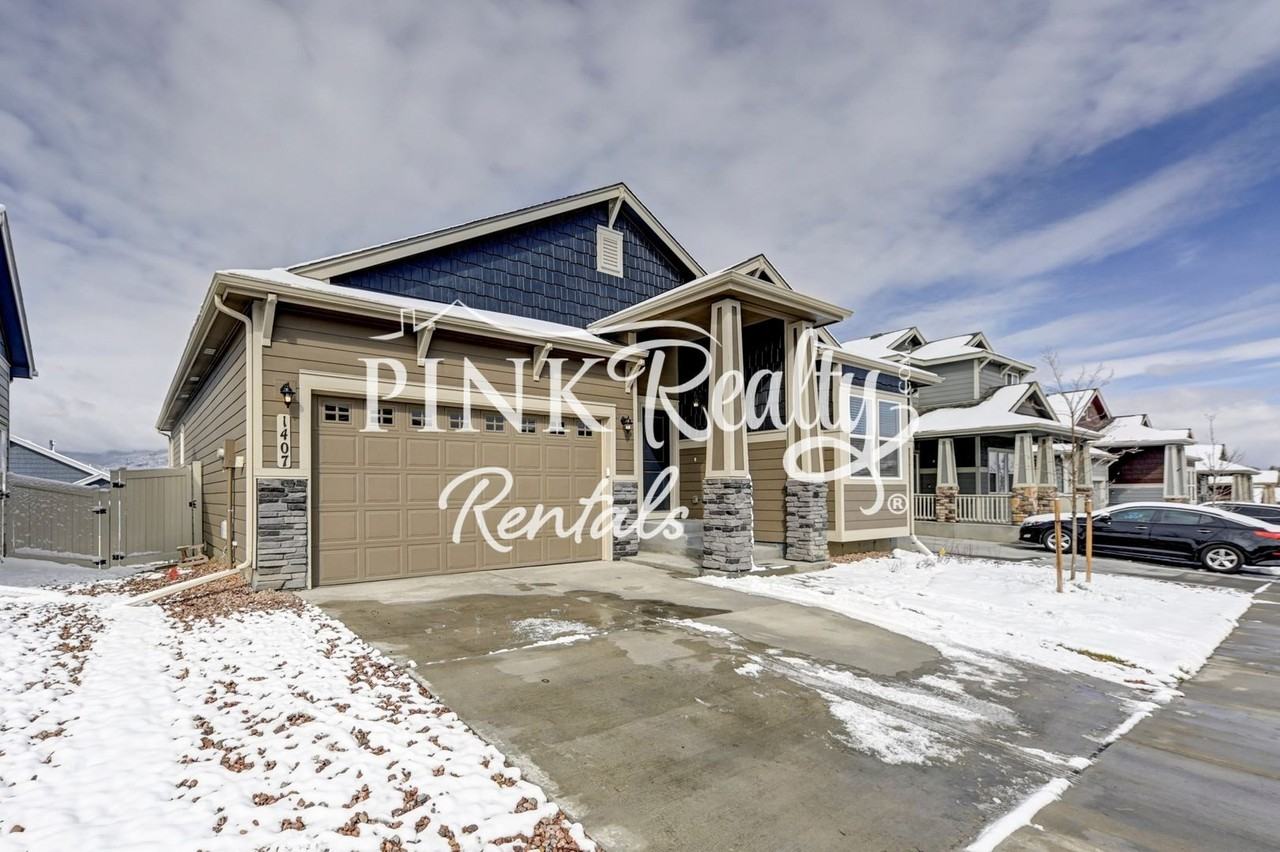 1407 Grand Overlook St - Photo 2 of 45