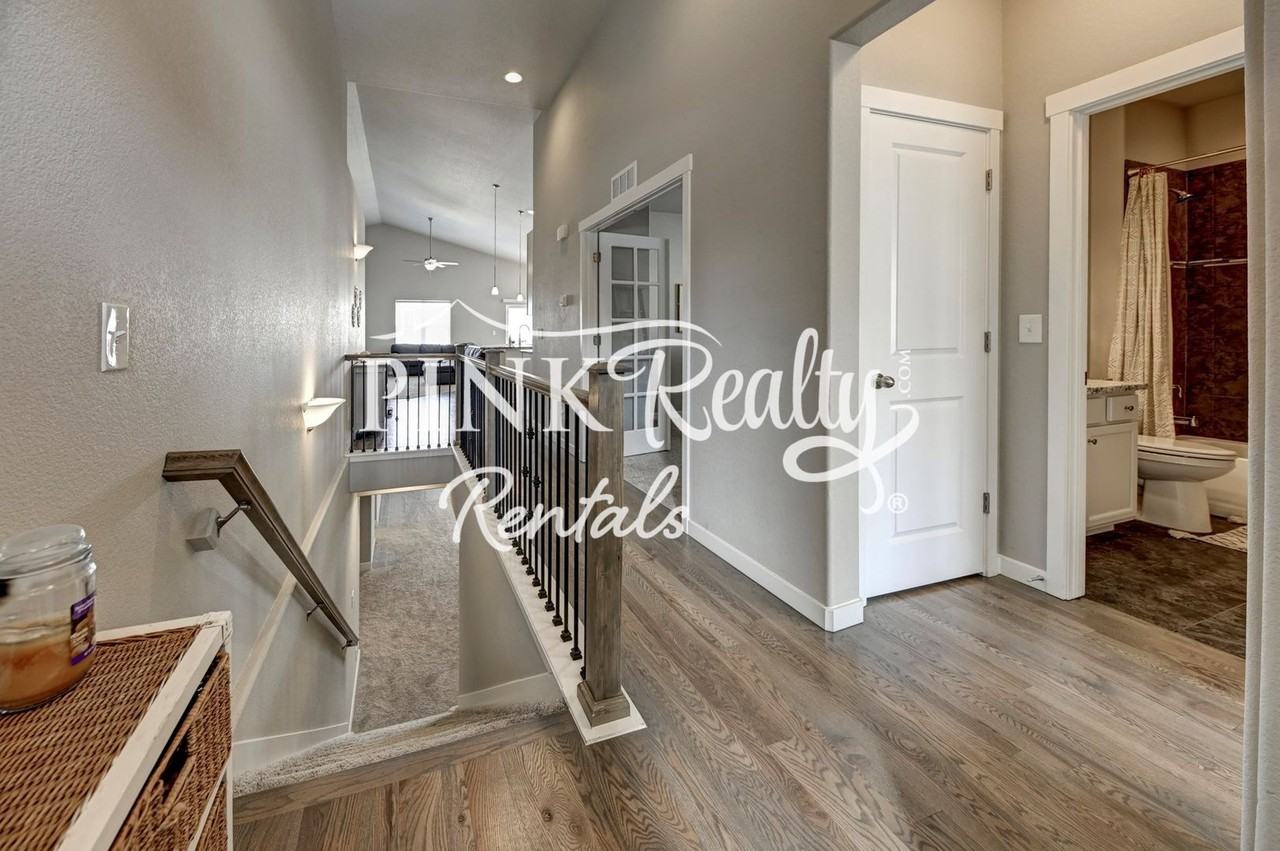 1407 Grand Overlook St - Photo 4 of 45