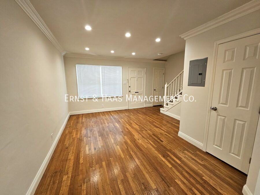 5235 E The Toledo #B - Photo 4 of 12