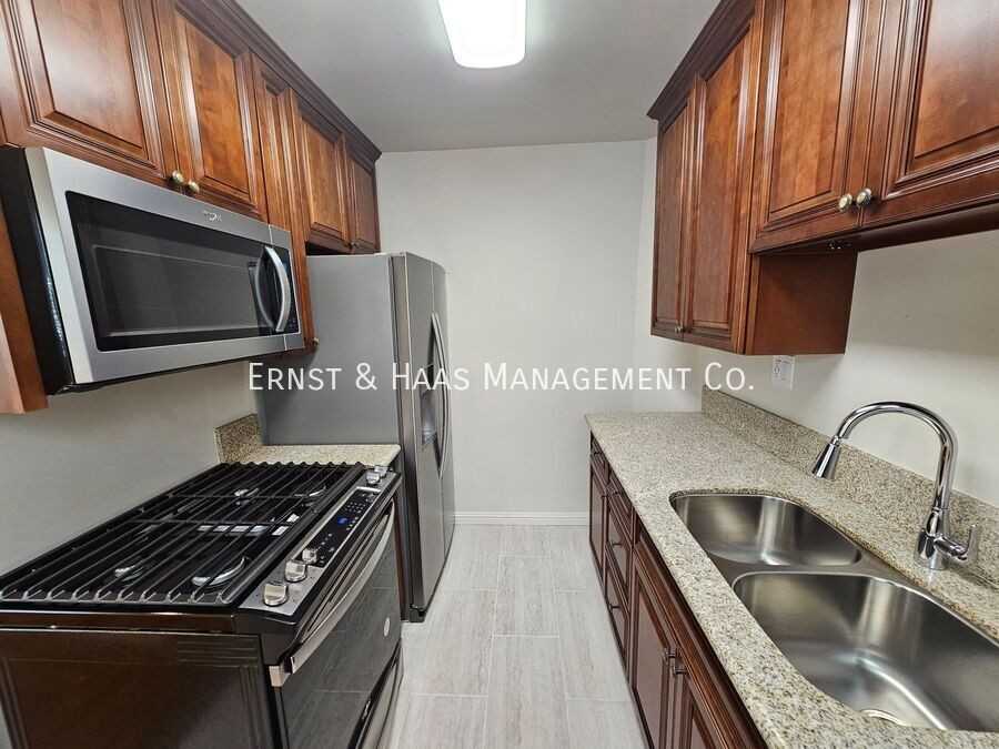 5235 E The Toledo #B - Photo 6 of 12