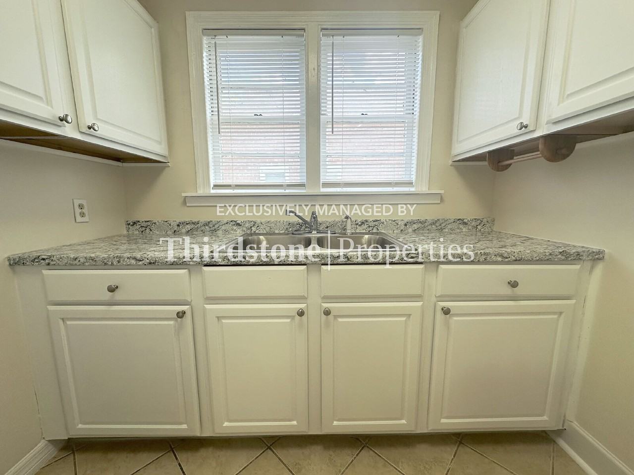 2659 College St #4 - Photo 4 of 17