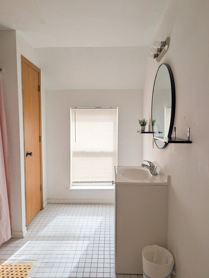 2148 N 29th St - Photo 2 of 5