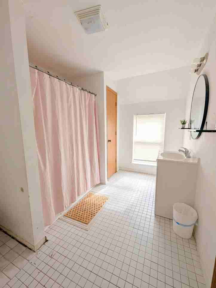 2148 N 29th St - Photo 4 of 5