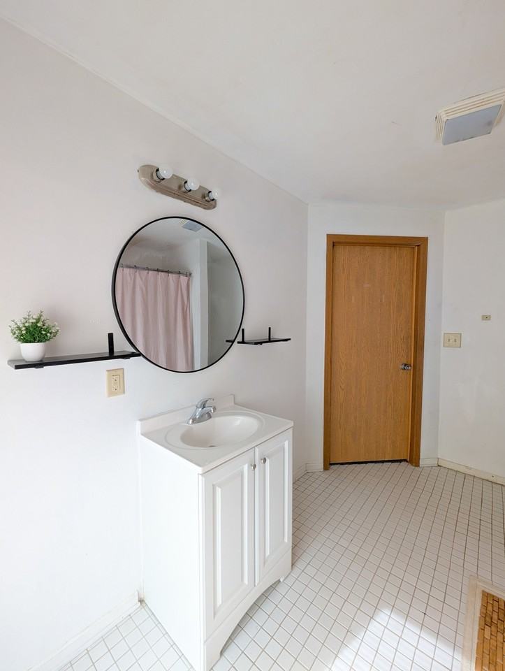 2148 N 29th St - Photo 5 of 5