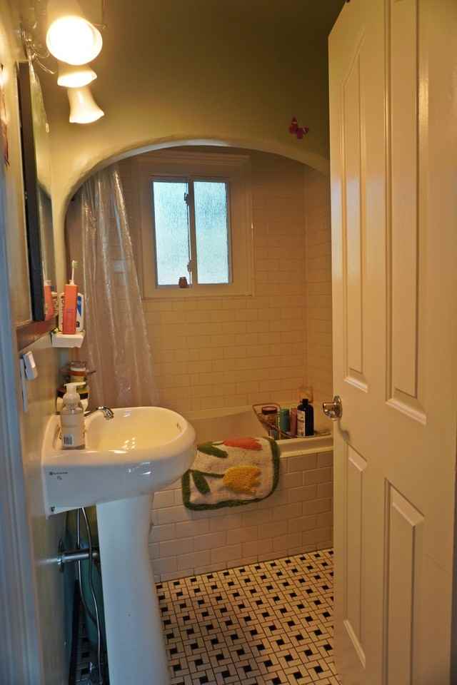 131 N Hancock Ave #131 - Photo 3 of 11